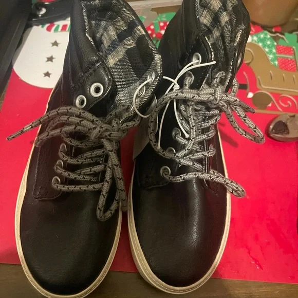 Old Navy Shoes Old Navy Leather Kids Size Shoes New With